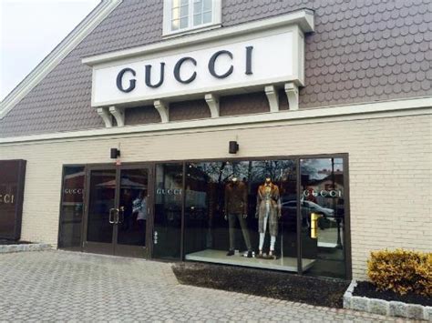 gucci woodbury commons|Gucci woodbury outlet.